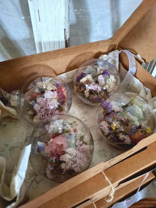 4 Pack of Baubles